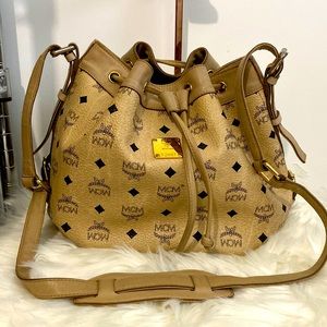 Mcm beige bucket